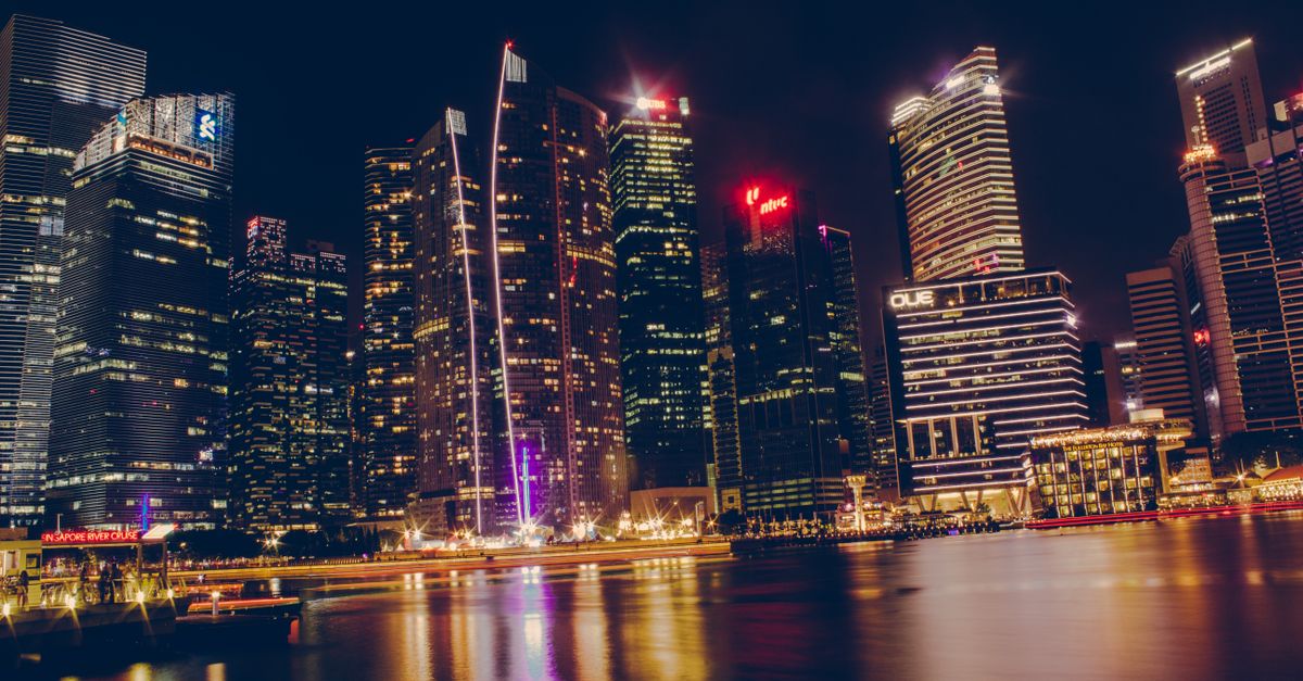 Singapore City Centre Live Entertainment: Top Venues & Shows Guide